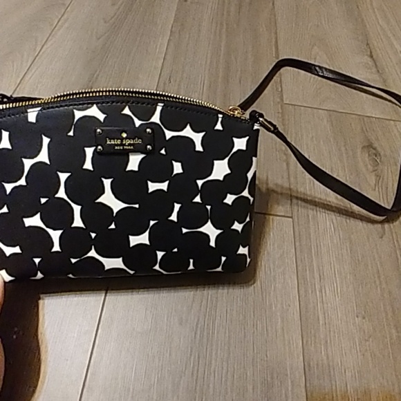Kate Spade cross body purse - Picture 2 of 3